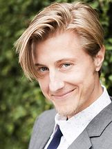 foto de Scott Turner Schofield