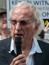 foto de John Pilger