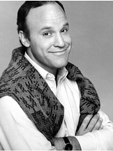 foto de Louis Giambalvo