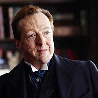 Foto Edward Hibbert