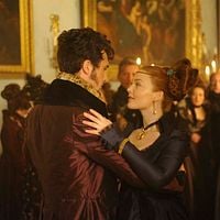 Foto Holliday Grainger