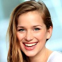 Foto Elizabeth Lail