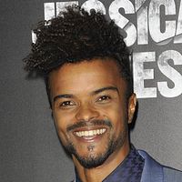 Foto Eka Darville