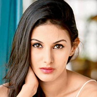 Foto Amyra Dastur