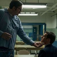 Foto Cameron Britton