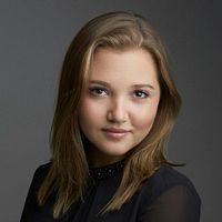 Foto Mia McKenna-Bruce