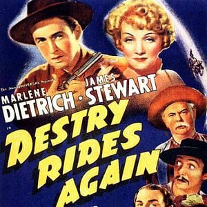 Foto Atire a Primeira Pedra