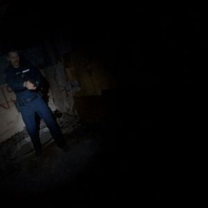 Foto POV: Presença Oculta