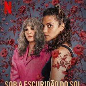 Foto Sob a Escuridão do Sol