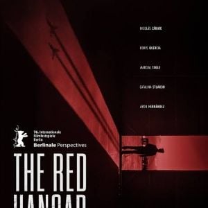 Foto O Hangar Vermelho