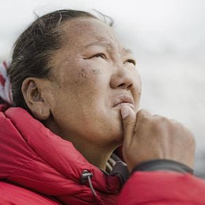 Foto Rainha do Everest: No Topo com Lhakpa Sherpa