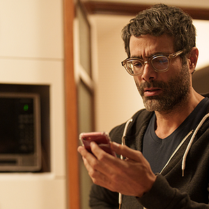 Foto Momfluencer: A Mãe de Todas as Mentiras