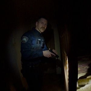 Foto POV: Presença Oculta