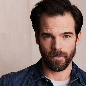 Foto Gregory James Cohan