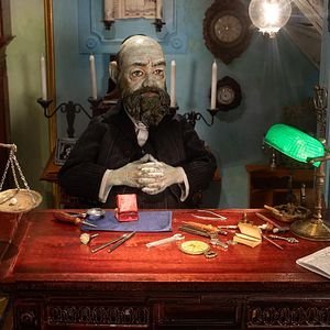 Foto The Girl Who Cried Pearls