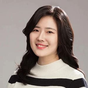 Foto Yoo-jung Jung