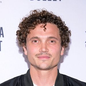 Foto Karl Glusman