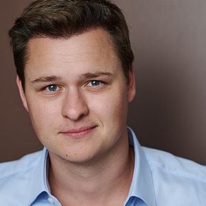 Foto Cooper Tomlinson