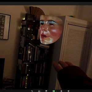 Foto Cuidado Com Quem Chama