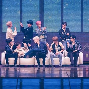 Foto Zerobaseone The First Tour [Timeless World] 