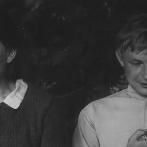 Foto Não Há Caminho Sob o Fogo