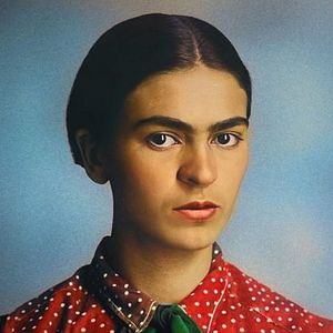 Foto Tornando-se Frida Kahlo
