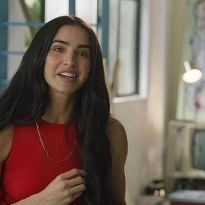 Foto Lalola: Entre Dois Mundos