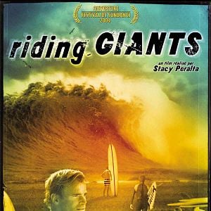 Foto Riding Giants - No Limite da Emoção