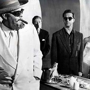 Foto Grilhões do Passado