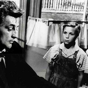 Foto O Mensageiro do Diabo