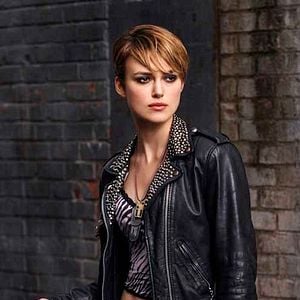 Foto Domino - A Caçadora de Recompensas