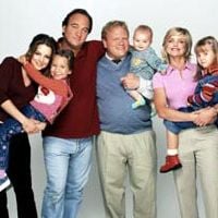 Foto According to Jim