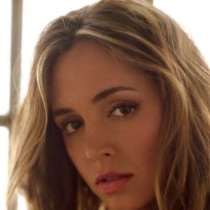 Foto Eliza Dushku