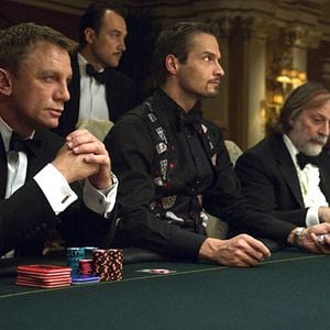 Foto 007 - Cassino Royale