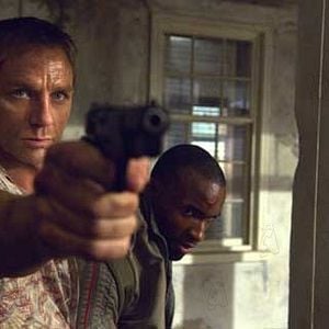 Foto 007 - Cassino Royale