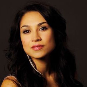 Foto Cassie Steele