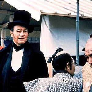 Foto O Bárbaro e a Gueixa