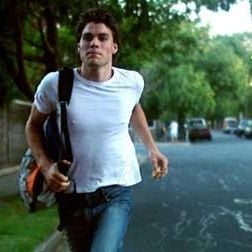 Foto 2:37 - É Só Uma Questão de Tempo