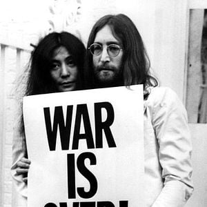 Foto Os EUA x John Lennon