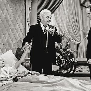 Foto Nada é Sagrado