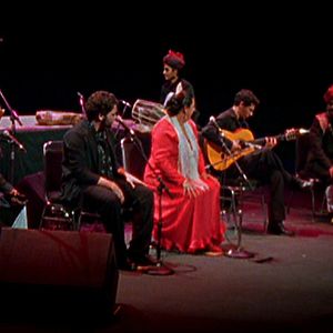 Foto When the Road Bends: Tales of a Gypsy Caravan