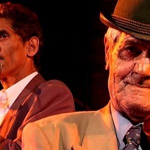 Foto When the Road Bends: Tales of a Gypsy Caravan