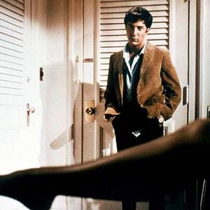 Foto A Primeira Noite de um Homem