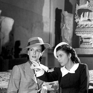 Foto Santa Entre Demônios