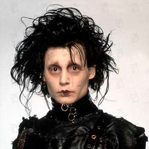 Foto Edward Mãos de Tesoura