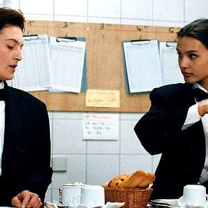 Foto Uma Garota Solitária