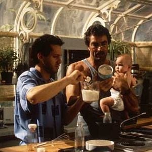 Foto Três Solteirões e um Bebê