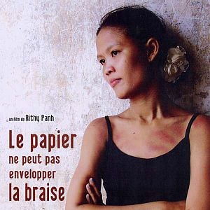 Foto Le Papier ne peut pas envelopper la braise