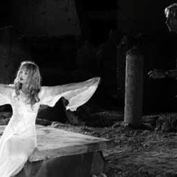 Foto Arielle Dombasle