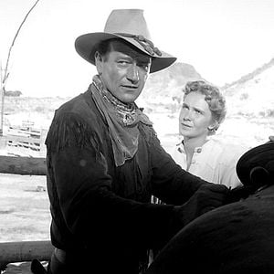 Foto Caminhos Ásperos